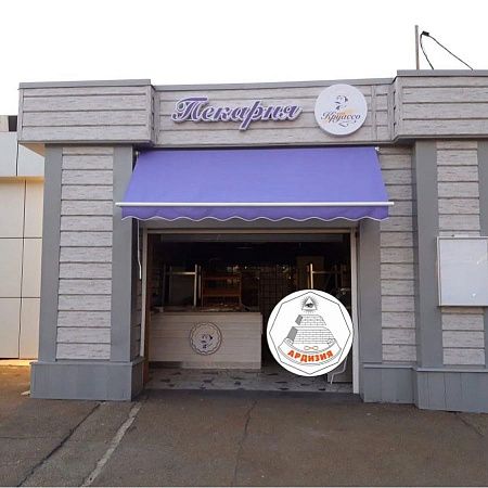 ��������� ������� "VanVitelli" �.���������, ��. ������� 176/3  "DONUTS COFFEE" - ����